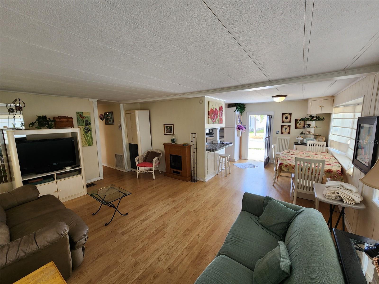 CHATEAU VILLAGE CO-OP - Residential