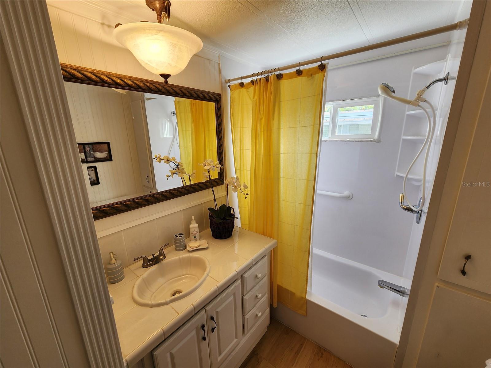 CHATEAU VILLAGE CO-OP - Residential