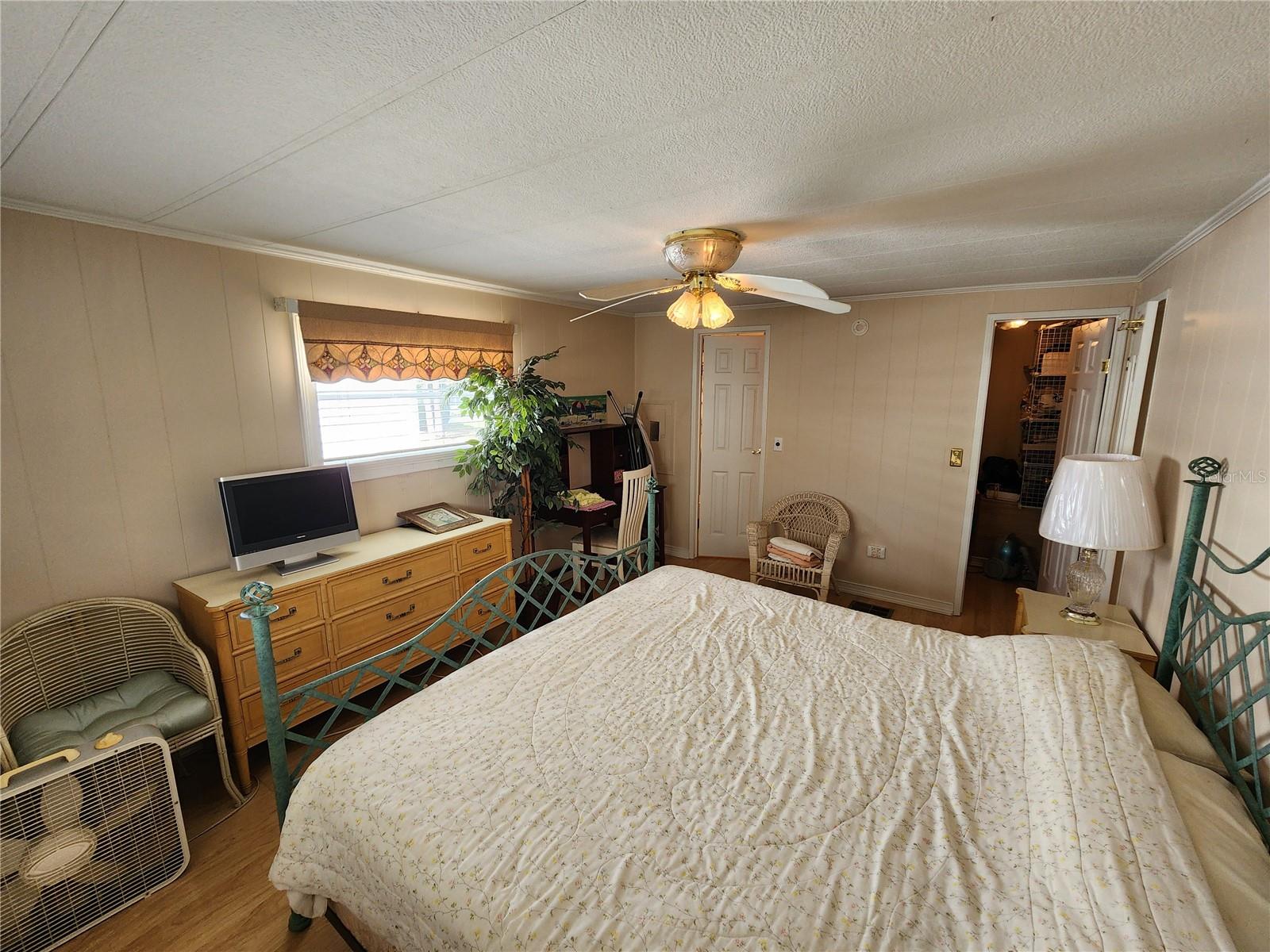 CHATEAU VILLAGE CO-OP - Residential