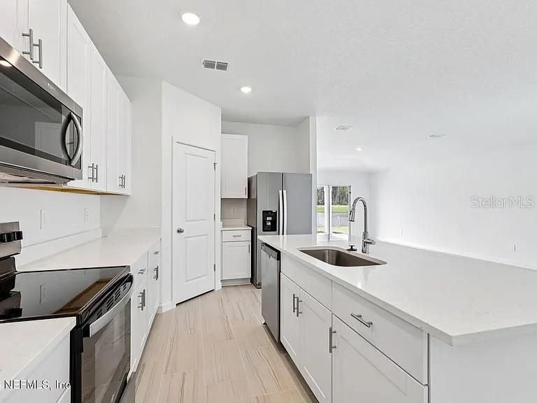COLBERT LANDINGS PHASE 1 MB 42 PG 1 LOT 177 - Residential
