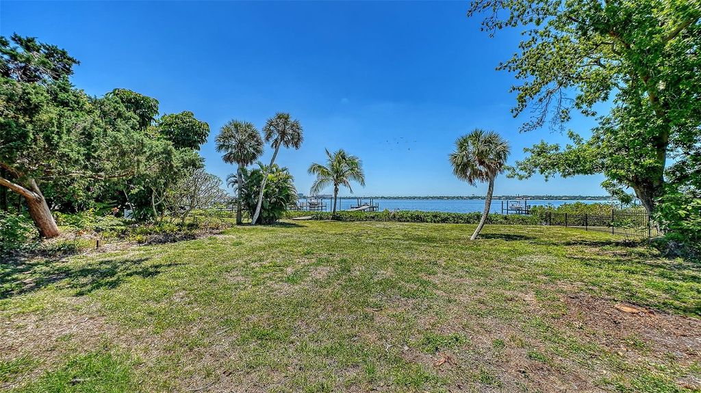 Photo of 1705 4th Street W, Palmetto, FL 34221 (MLS # A4690794)