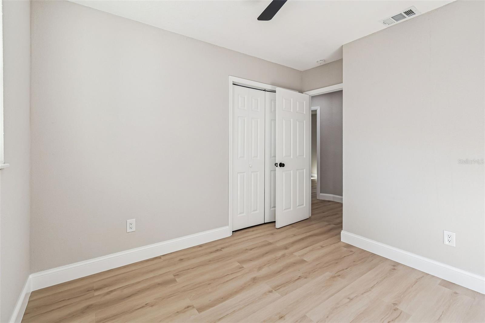 LAKE MORLEY TERRACE ESTATES UN 1 - Residential