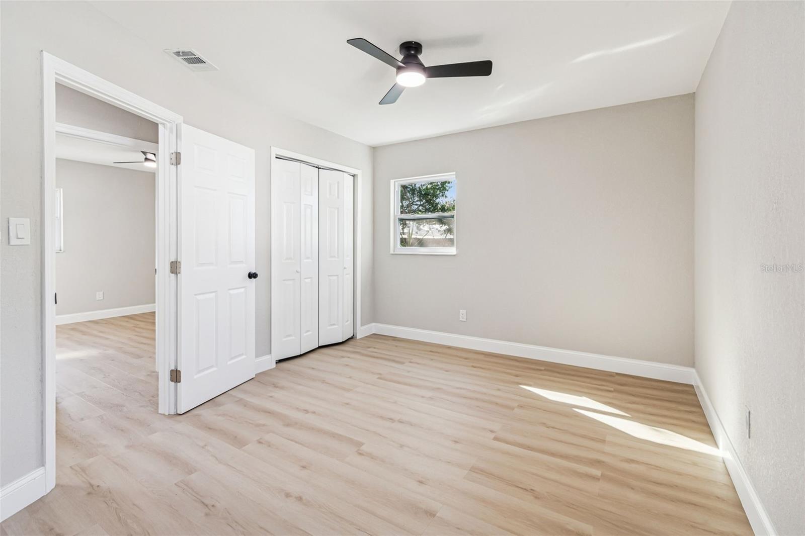 LAKE MORLEY TERRACE ESTATES UN 1 - Residential