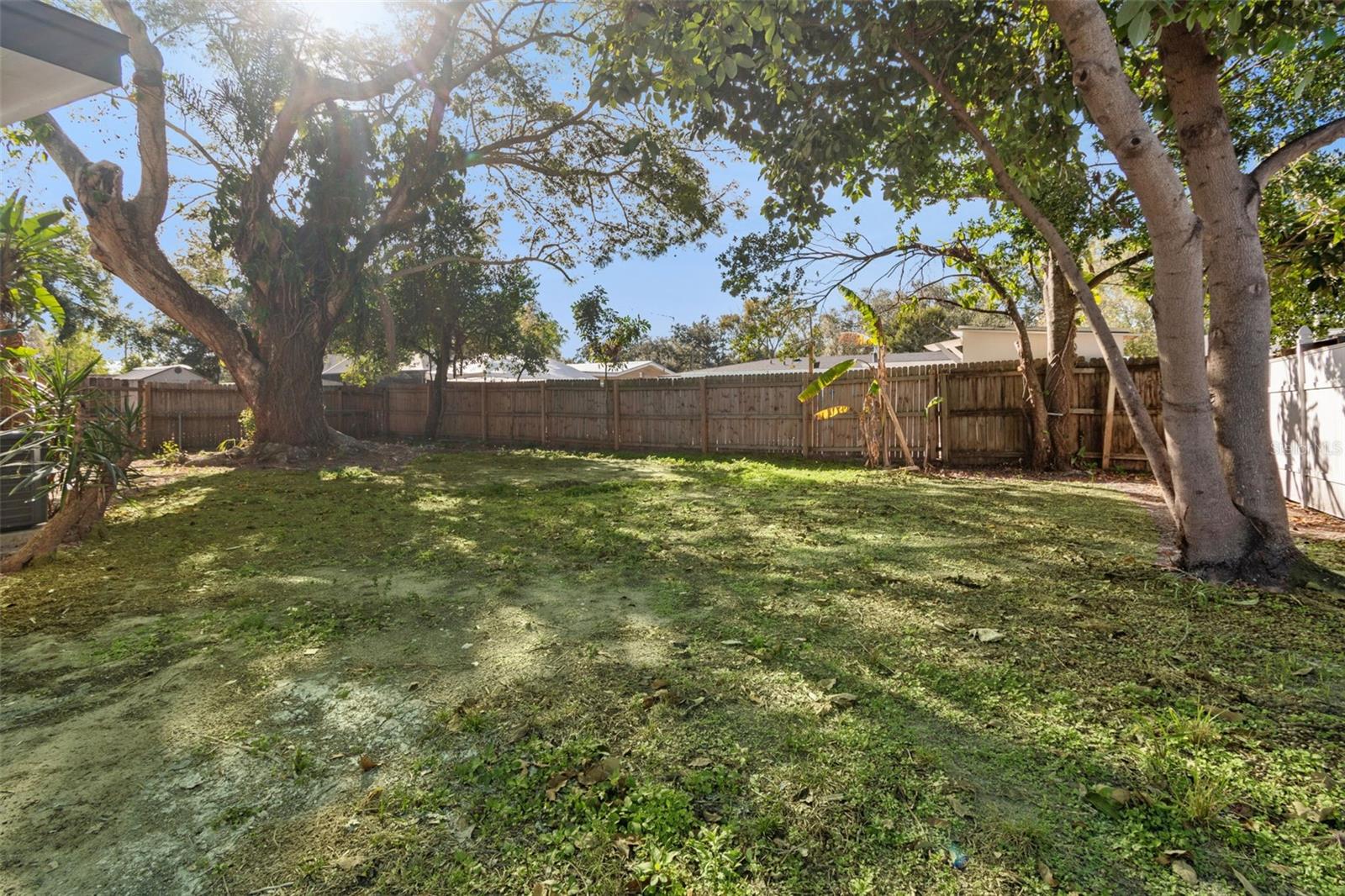 LAKE MORLEY TERRACE ESTATES UN 1 - Residential