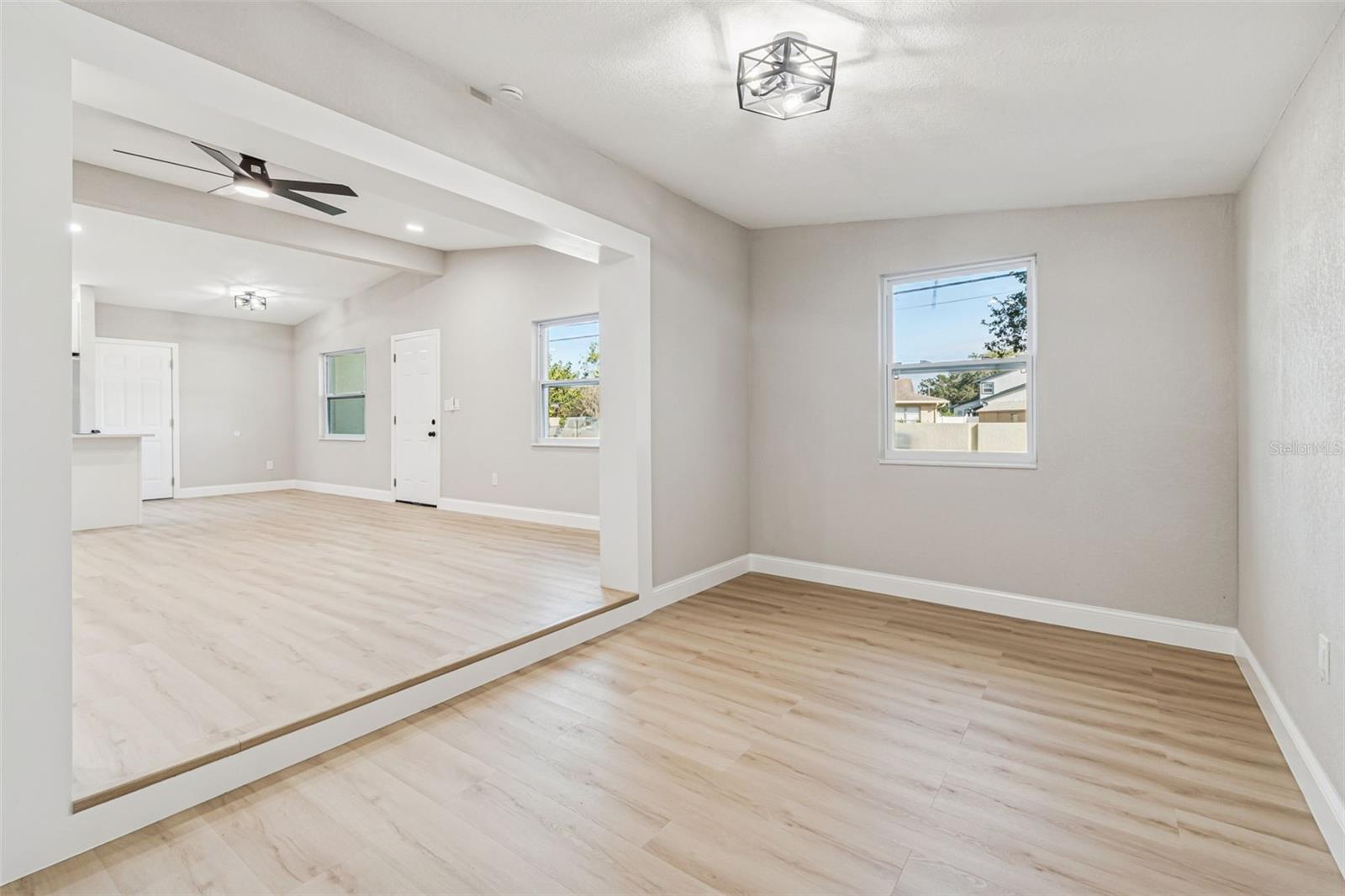 LAKE MORLEY TERRACE ESTATES UN 1 - Residential