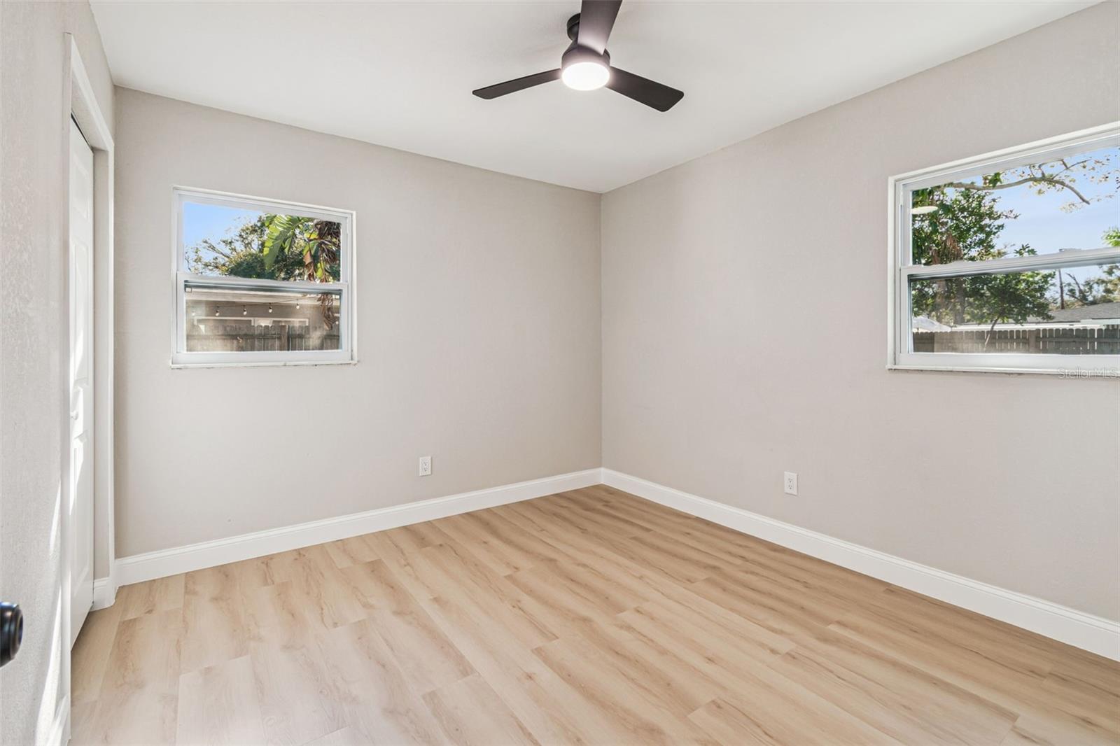 LAKE MORLEY TERRACE ESTATES UN 1 - Residential