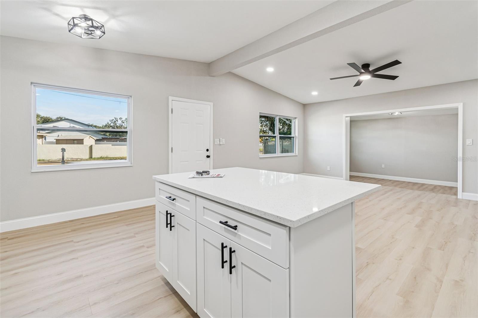 LAKE MORLEY TERRACE ESTATES UN 1 - Residential