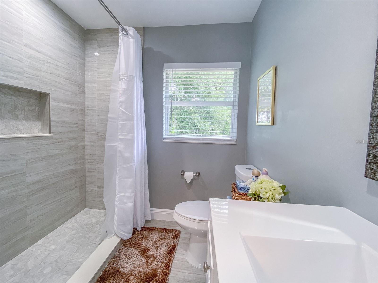 CLERMONT SUNNYSIDE UNIT - Residential Income