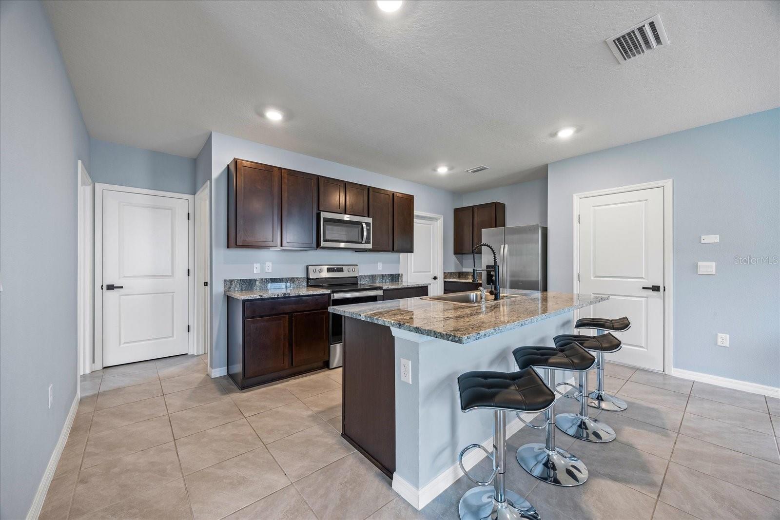 NORTH PARK ISLE PH 2A - Residential Lease