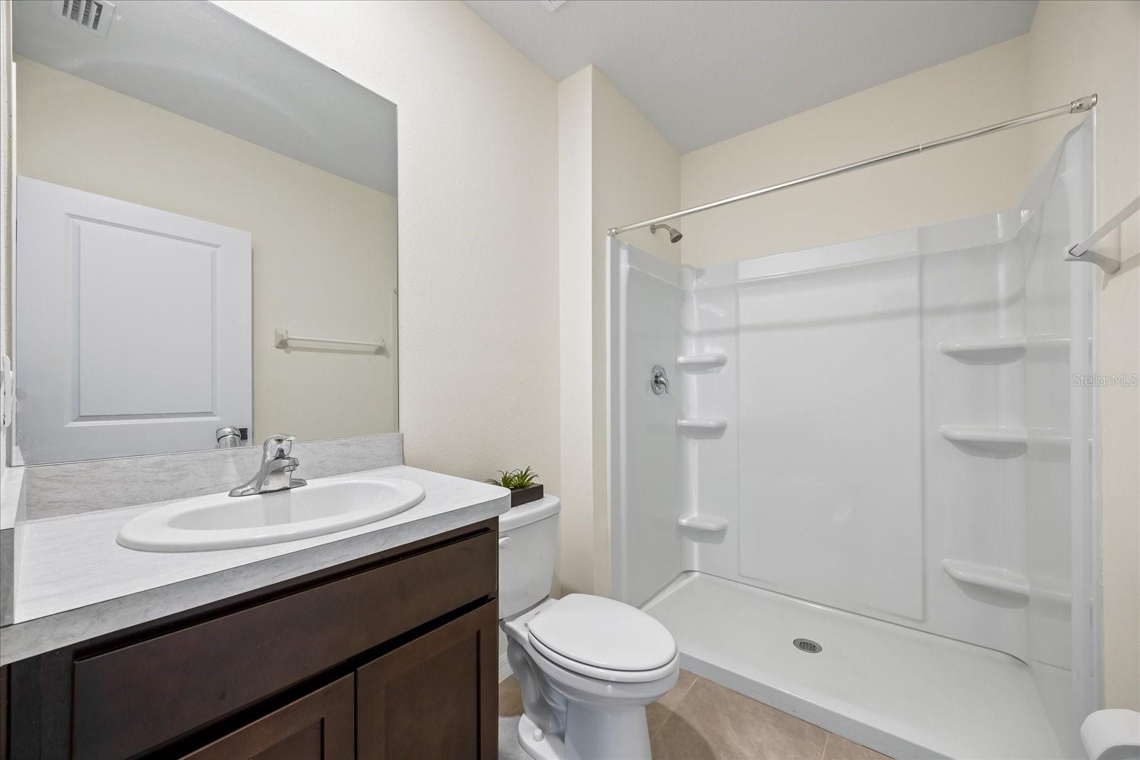 NORTH PARK ISLE PH 2A - Residential Lease