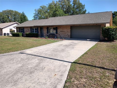 Photo of 4008 SE 61 Place, Ocala, FL 34480 (MLS # OM724421)