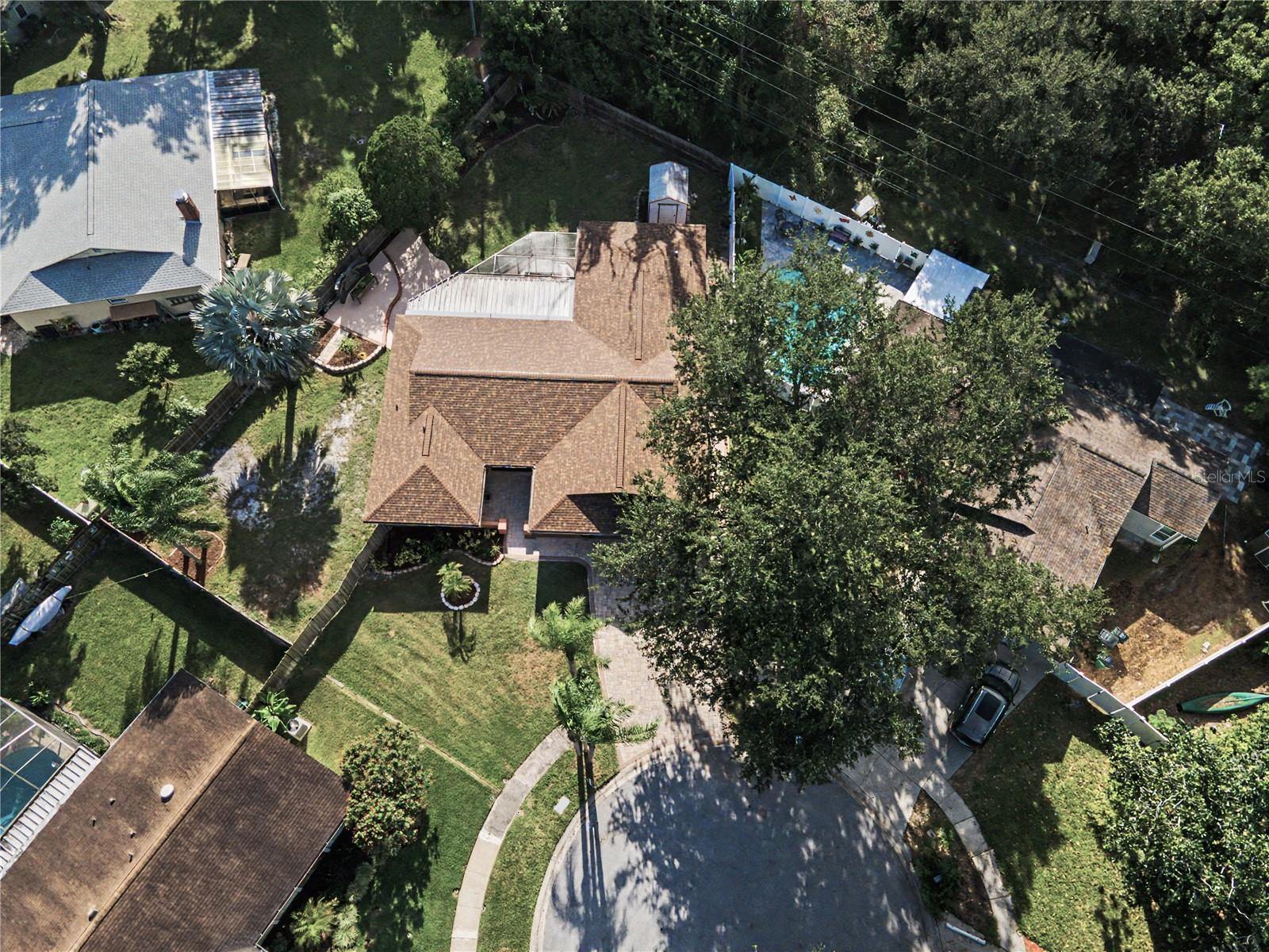 112 PEACOCK CIRCLE
