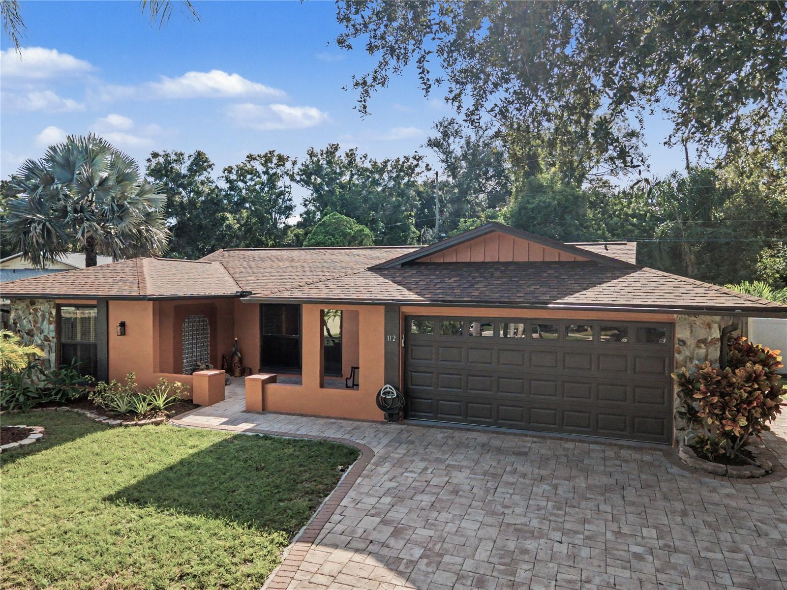 112 PEACOCK CIRCLE