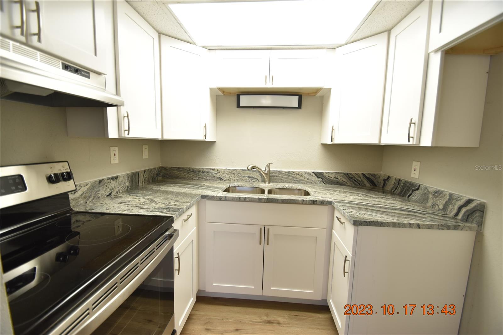 DAVIS ISLANDS PB10 PG52 TO 57 - Residential Lease