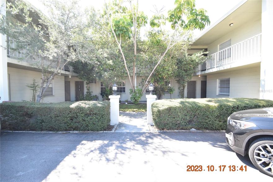 1 Bedroom 1 Bathroom Davis Islands apartment with approx. 550 sq ft of living space.
$50 monthly water/sewer charge required, added to base rent.
LOCATION, LOCATION, LOCATION! Is there a downtown location more special than Davis Islands? We don’t think so!
1st floor unit means no stairs to climb!
Freshly painted and ready for your finishing touches.
Complete renovation with new cabinets, appliances, granite, and flooring!
Plenty of open parking front and bath of the property.
Beautiful wood laminate floors throughout are sure to accentuate your décor.
Tons of windows and nature light is sure to brighten your day.
Cozy kitchen has plenty of cabinet space to store all your kitchen essentials.
Complete bathroom refresh with the tub and tiles freshly refinished.
Window blinds throughout let in just the right amount of light.
Ceiling fans will be sending you a cool breeze.
Central heat & air for to keep you comfy year-round.
Convenient to Downtown Tampa, Tampa General Hospital, Tampa International Airport and all of the dining and entertainment South Tampa has to offer.
DONT FORGET TO CHECK OUT THE FULL WALKTHROUGH VIDEO AT OUR WEBSITE!!