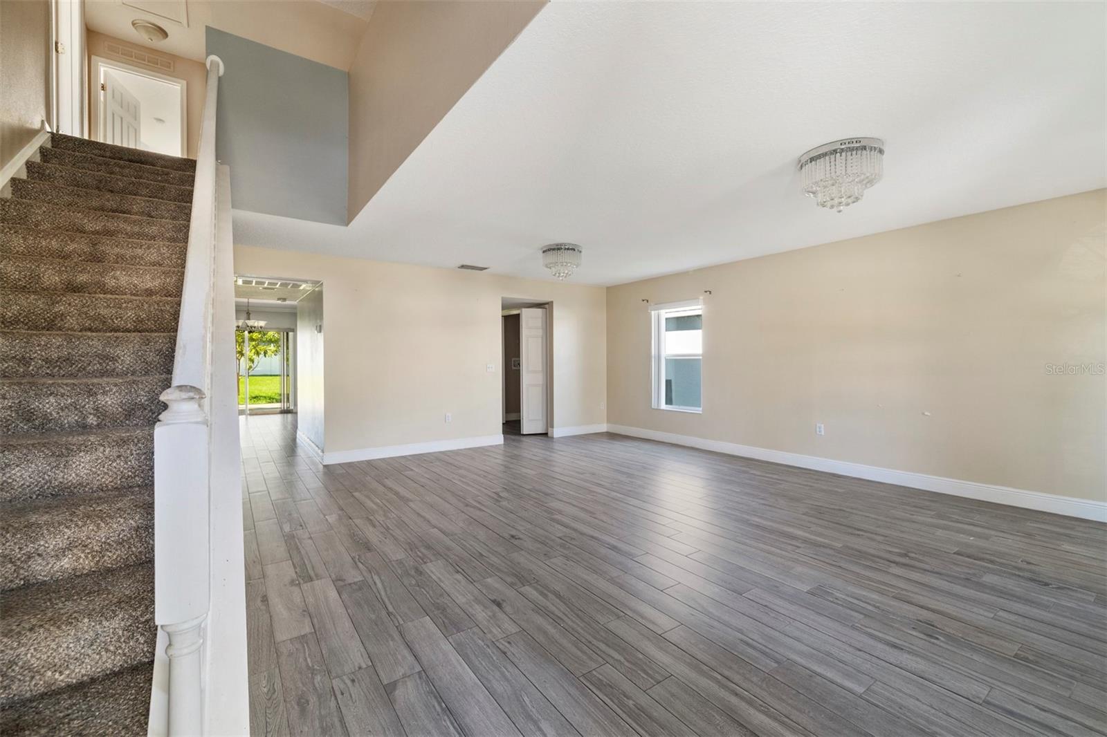 POITRAS ESTATES - Residential Lease