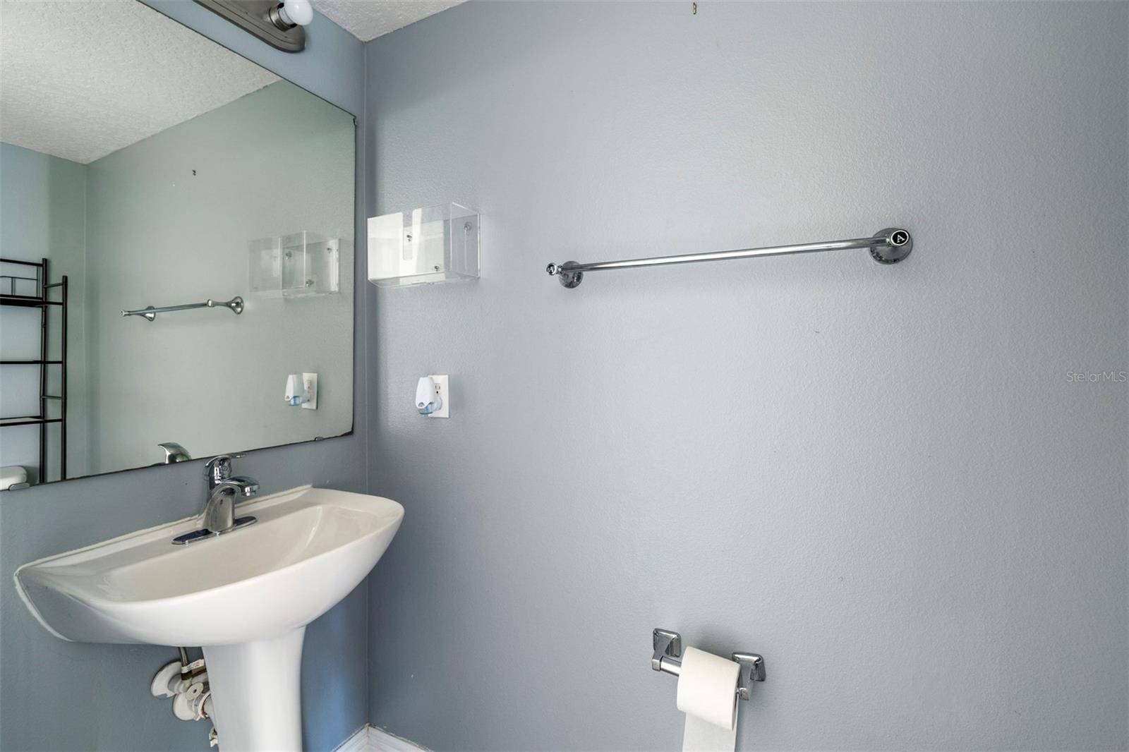 POITRAS ESTATES - Residential Lease