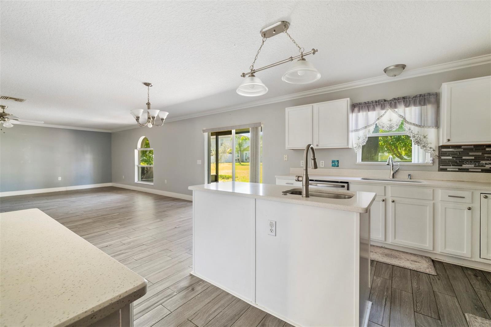 POITRAS ESTATES - Residential Lease