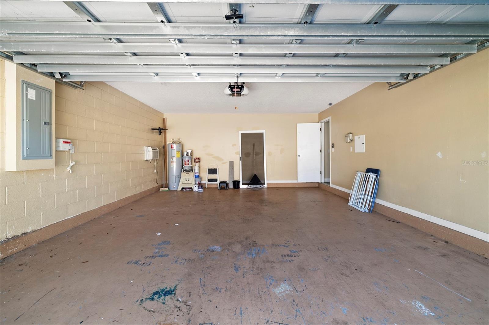 POITRAS ESTATES - Residential Lease