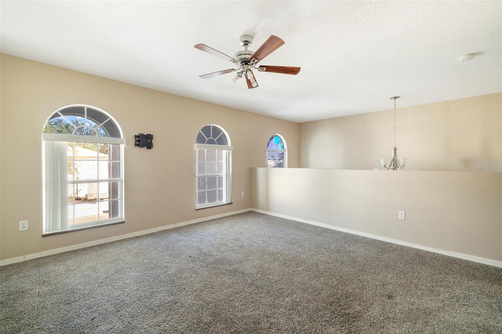 POITRAS ESTATES - Residential Lease