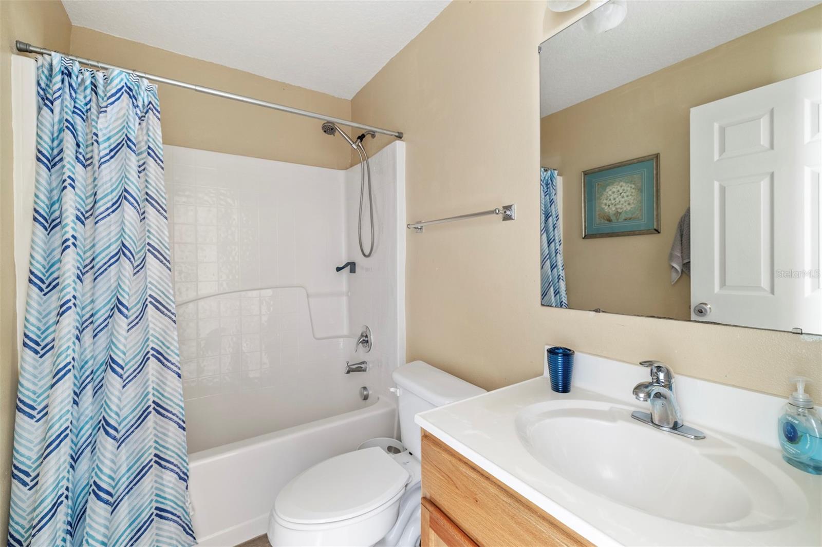 POITRAS ESTATES - Residential Lease