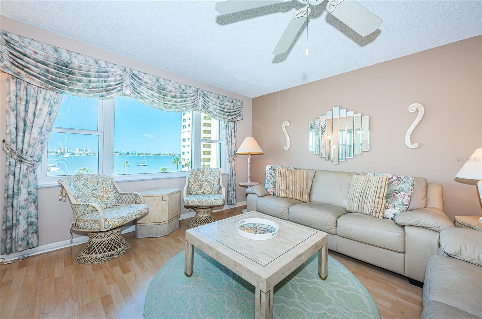 WASHINGTON TOWERS THE CONDO - Residential