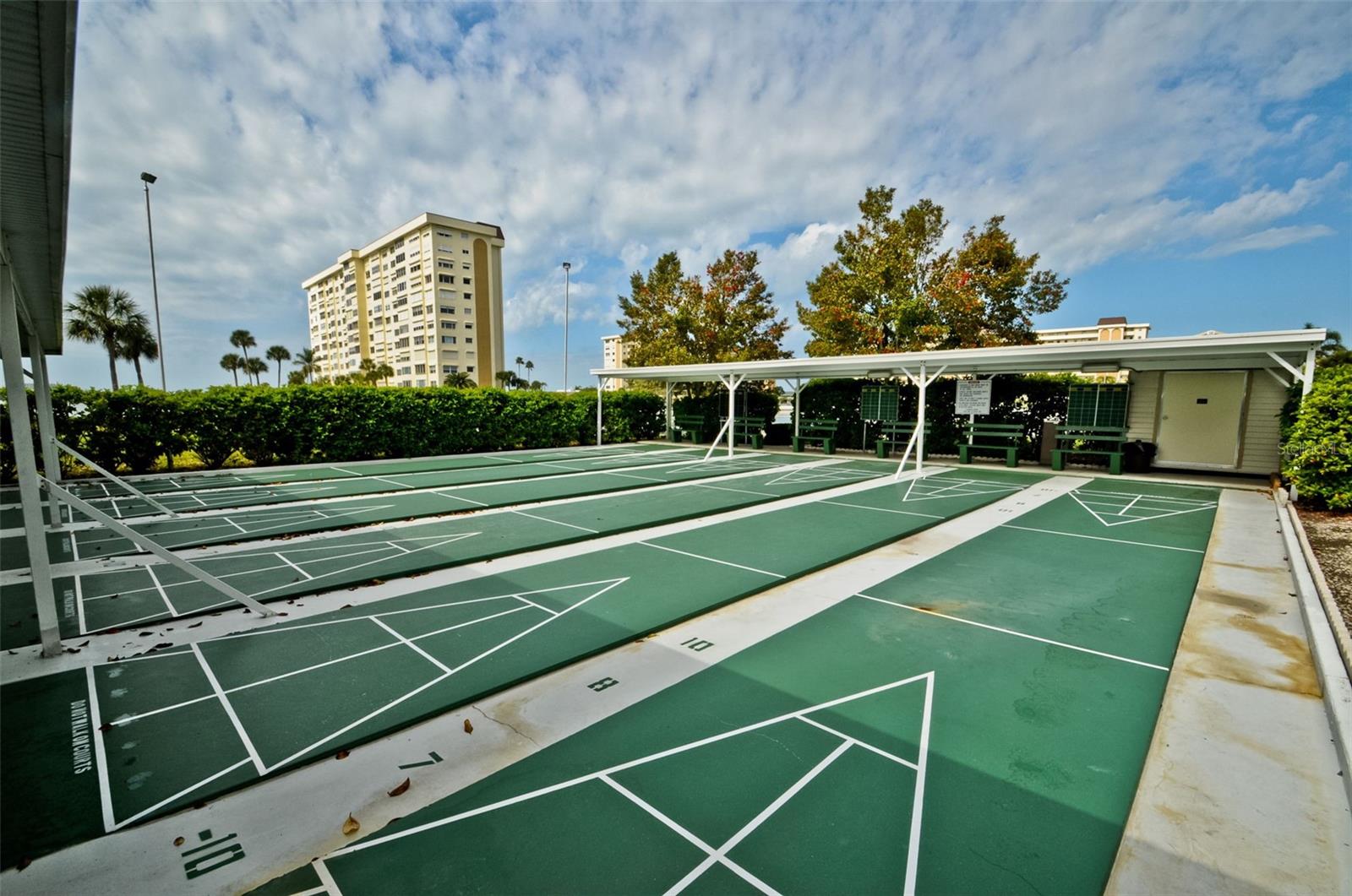 WASHINGTON TOWERS THE CONDO - Residential