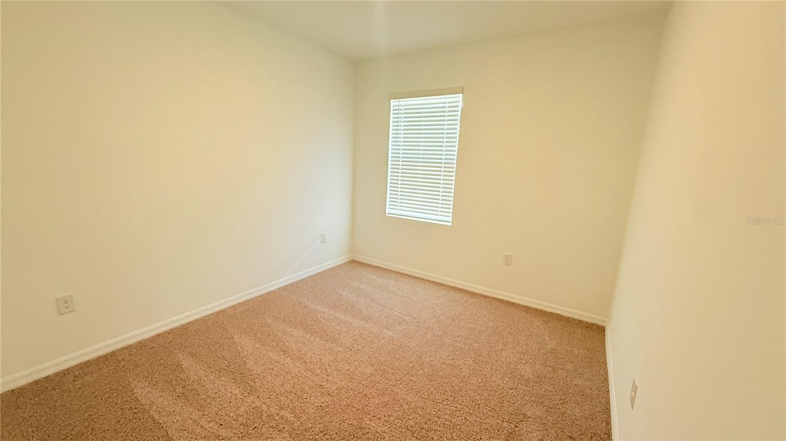 LAKE DEER ESTATES - Residential Lease