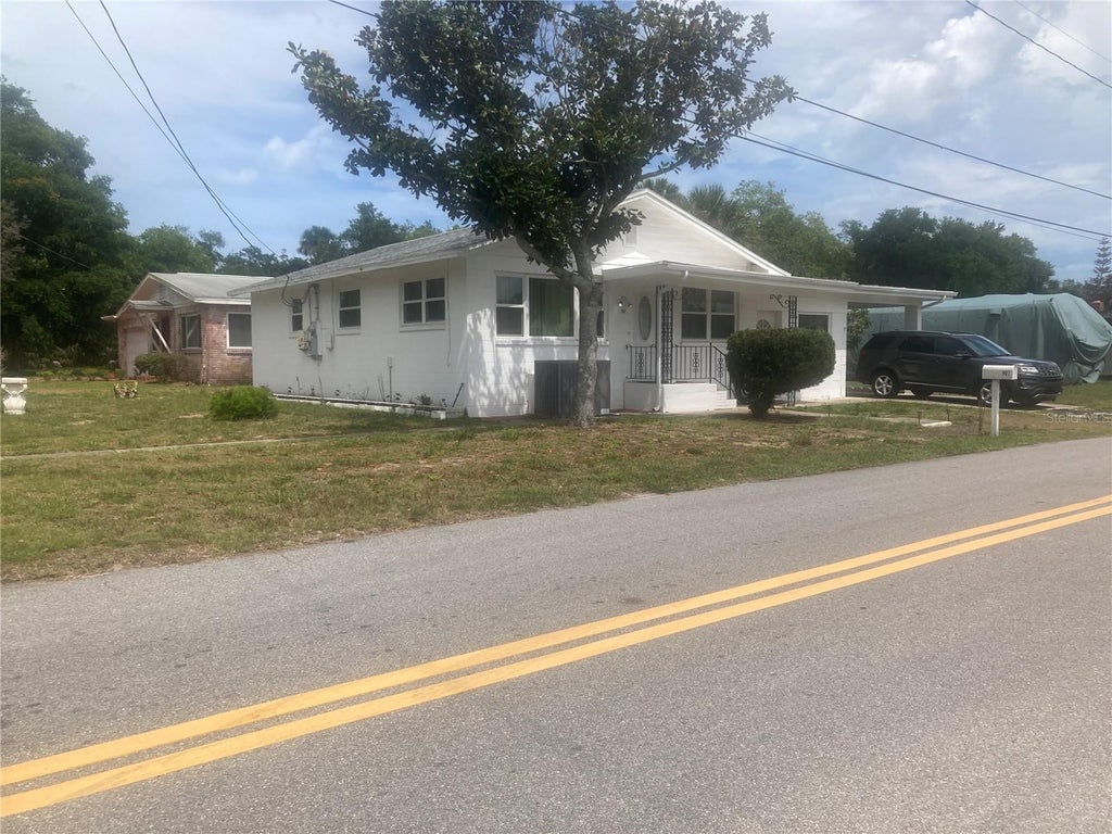 Photo of 907 Sycamore Street, Daytona Beach, FL 32114 (MLS # O6412773)