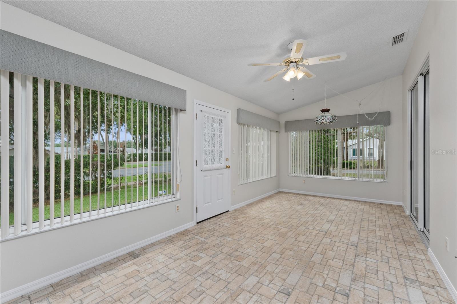 PLANTATION AT LEESBURG MAGNOLIA POINT - Residential