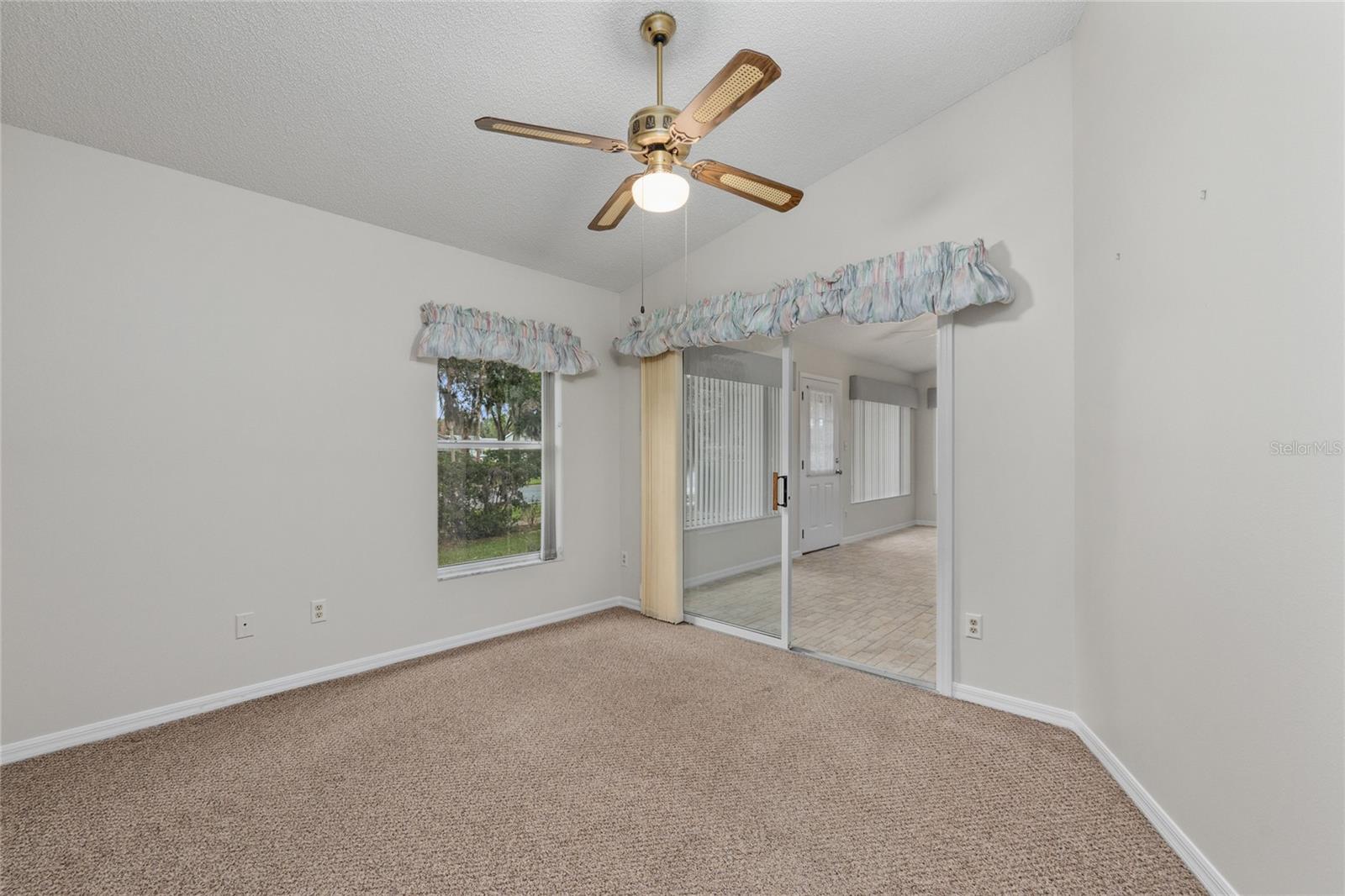 PLANTATION AT LEESBURG MAGNOLIA POINT - Residential