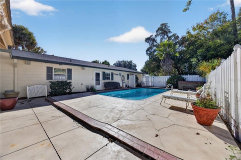 Tiny photo for 537 SE 19th Street, Ocala, FL 34471 (MLS # OM734644)