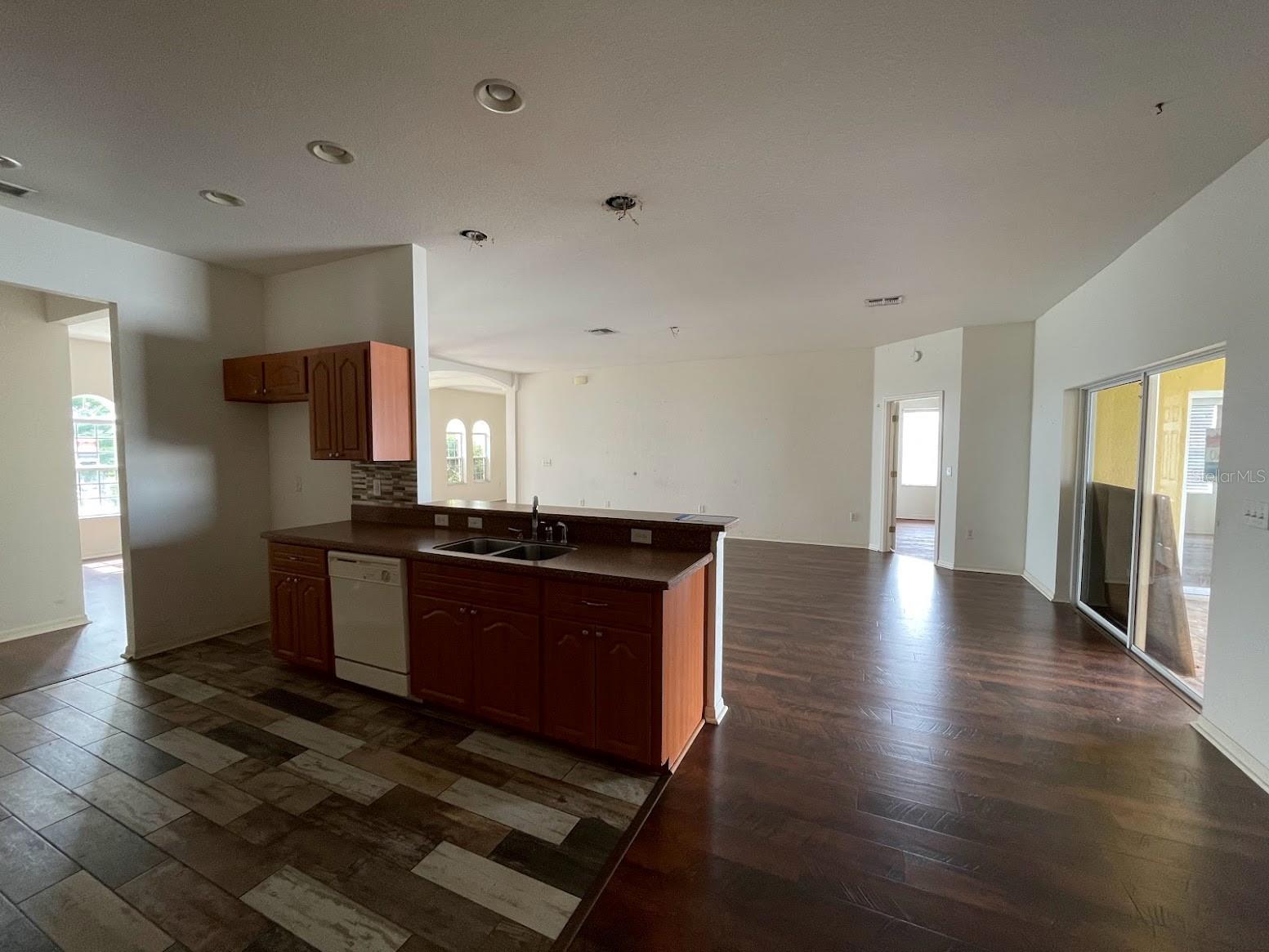 PEBBLEBROOKE ESTATES - Residential