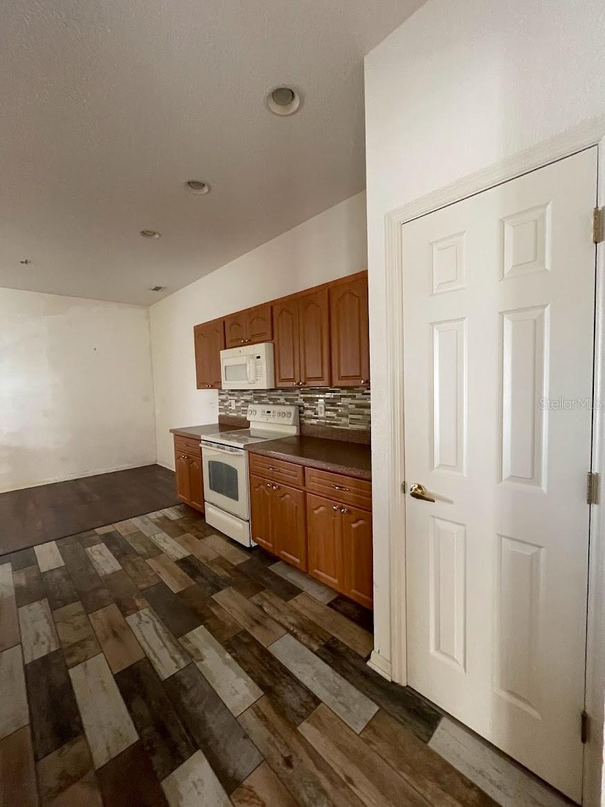 PEBBLEBROOKE ESTATES - Residential