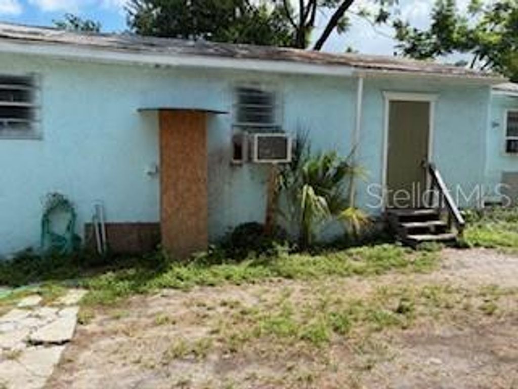 Photo of 8310 N Hillsborough Lane, Tampa, FL 33604 (MLS # G5113934)