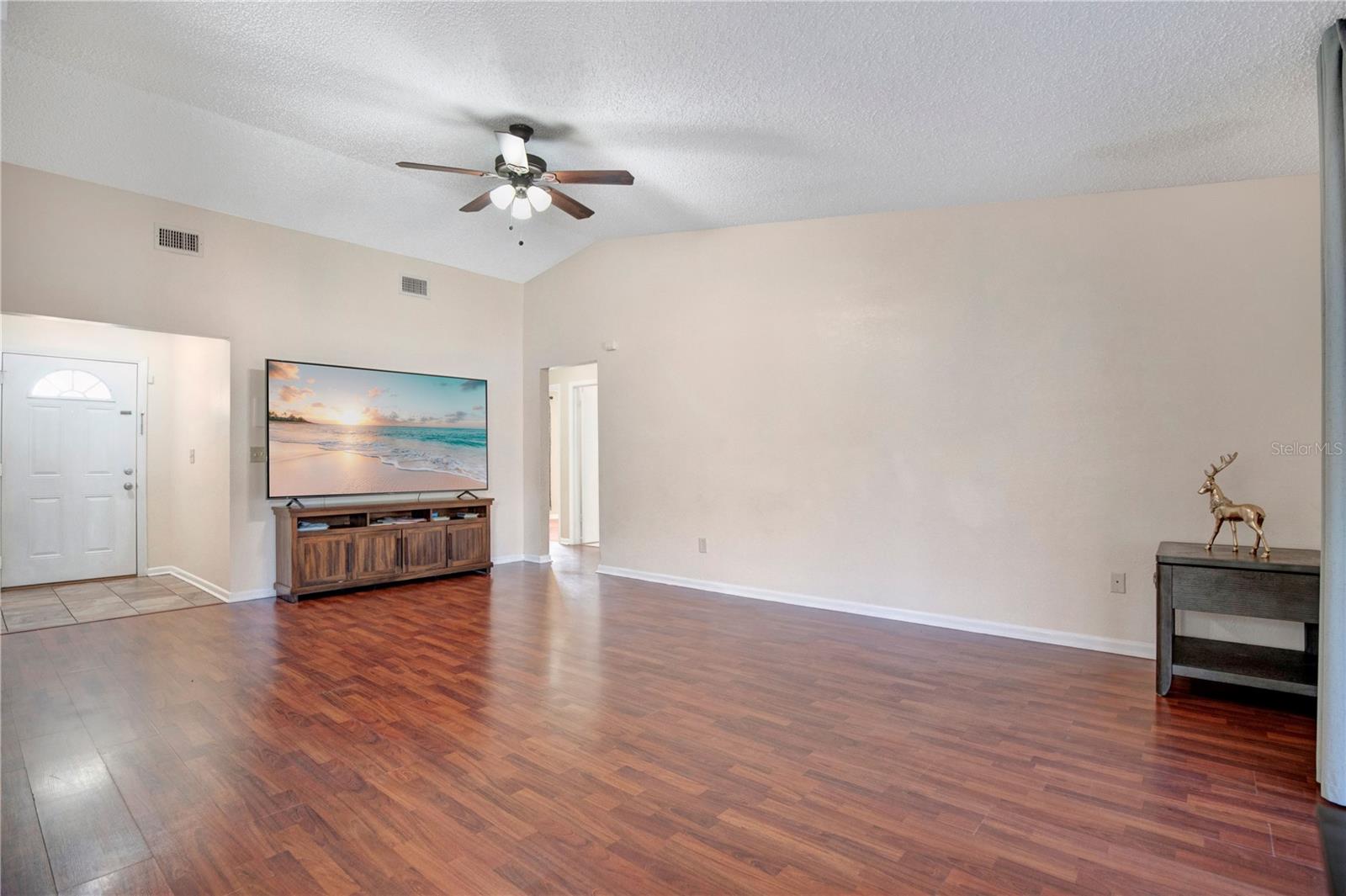 129 REEL COURT