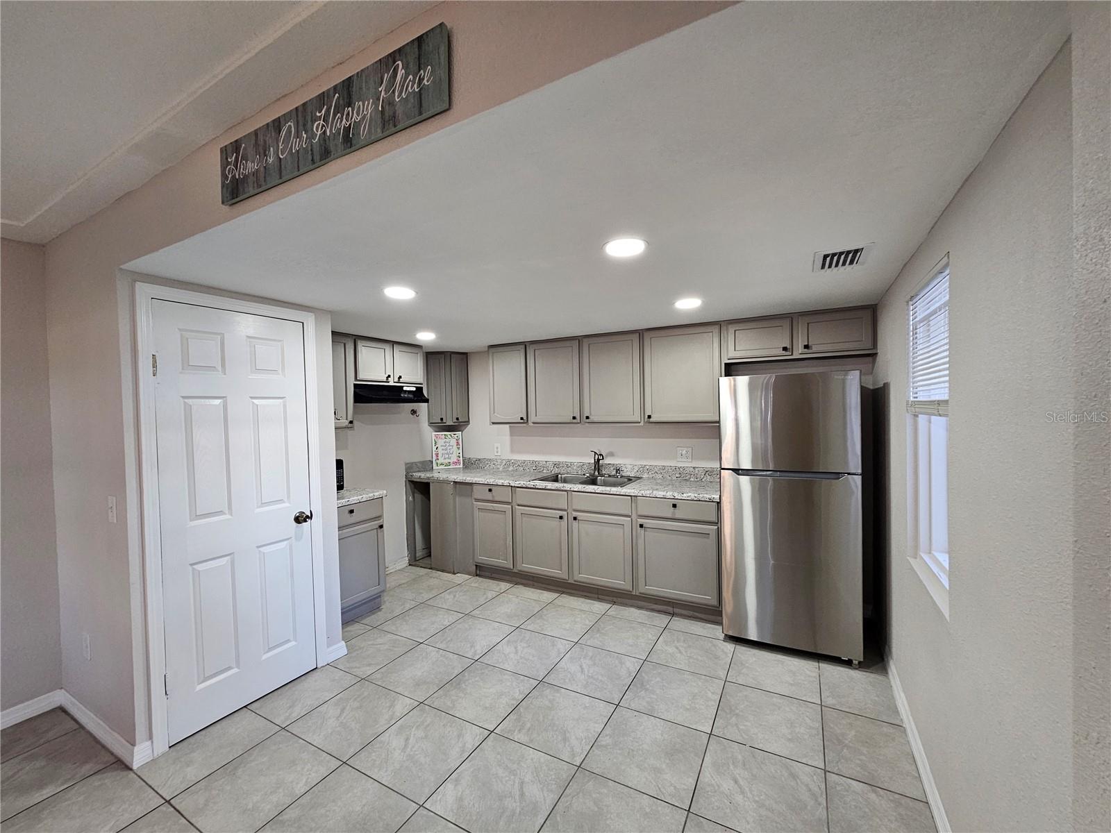 SIVER SPGS SHORES UN 40 - Residential