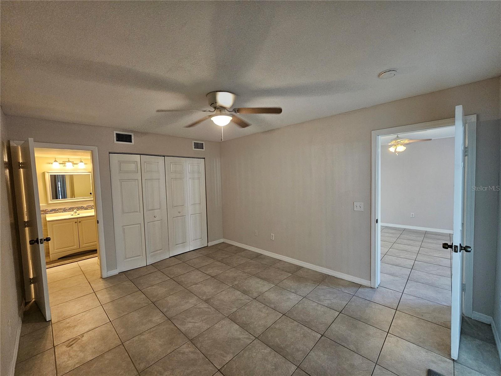 SIVER SPGS SHORES UN 40 - Residential