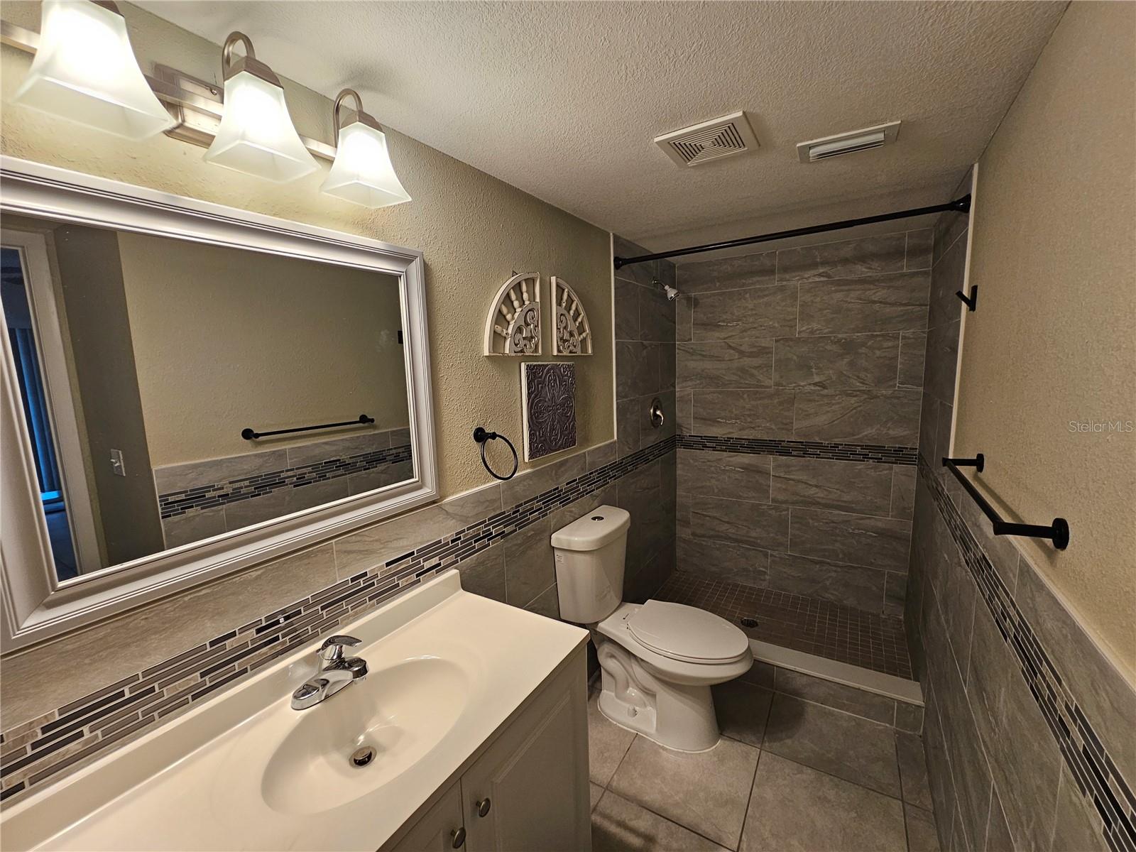 SIVER SPGS SHORES UN 40 - Residential