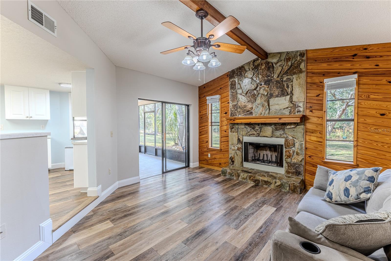 SPRING HILL - Residential