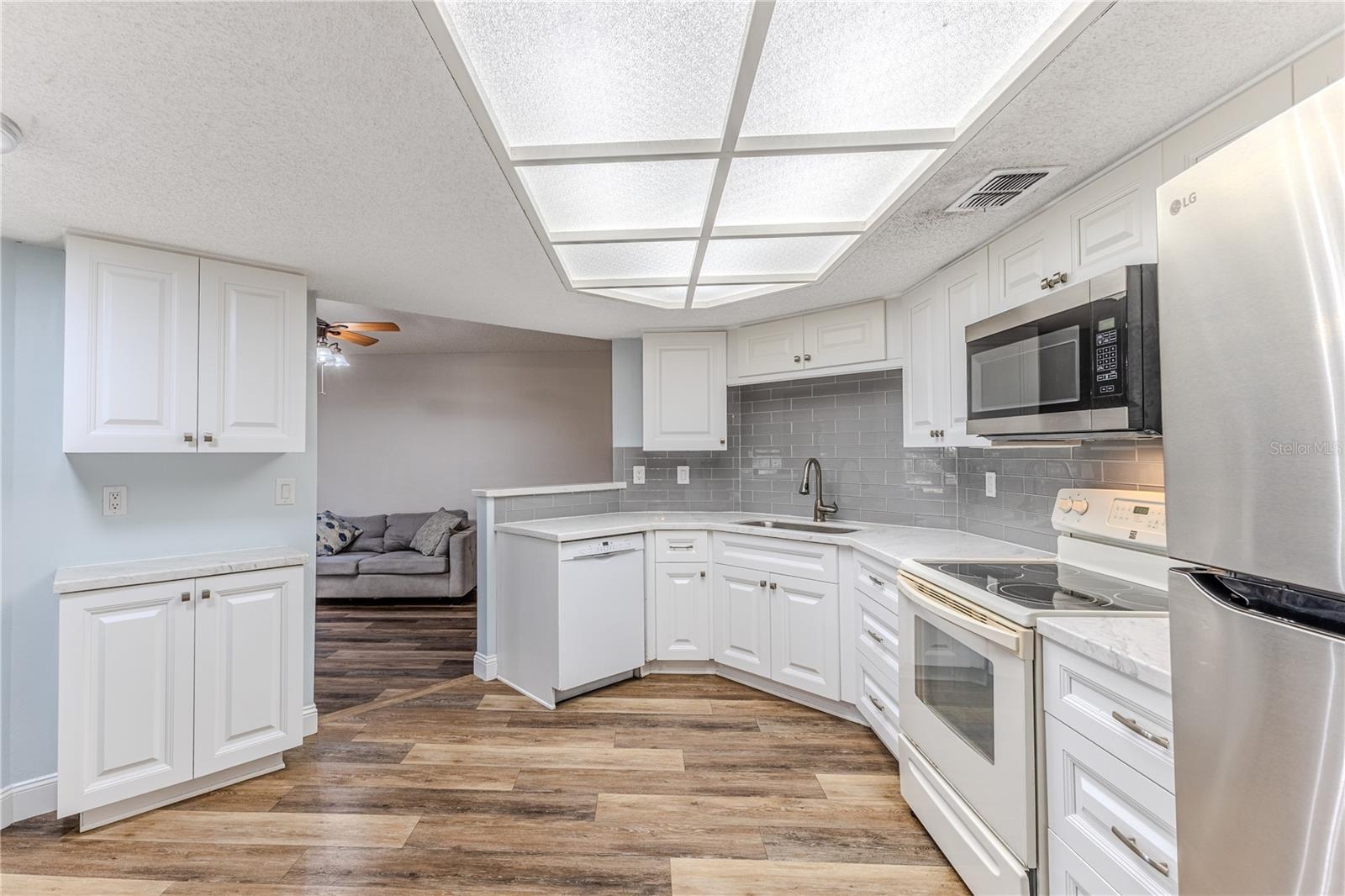 SPRING HILL - Residential