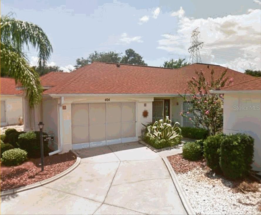 **UNFURNISHED** Beautiful 2/2 Villa in the San Pedro community of The Villages. This spacious split plan has an open Living and Dining room and a bonus room that leads to the patio under a birdcage. This home has a hot tub, golf cart, propane grill, and patio dining set for 4. Pictures of previously staged home to show scale. Home is unfurnished.