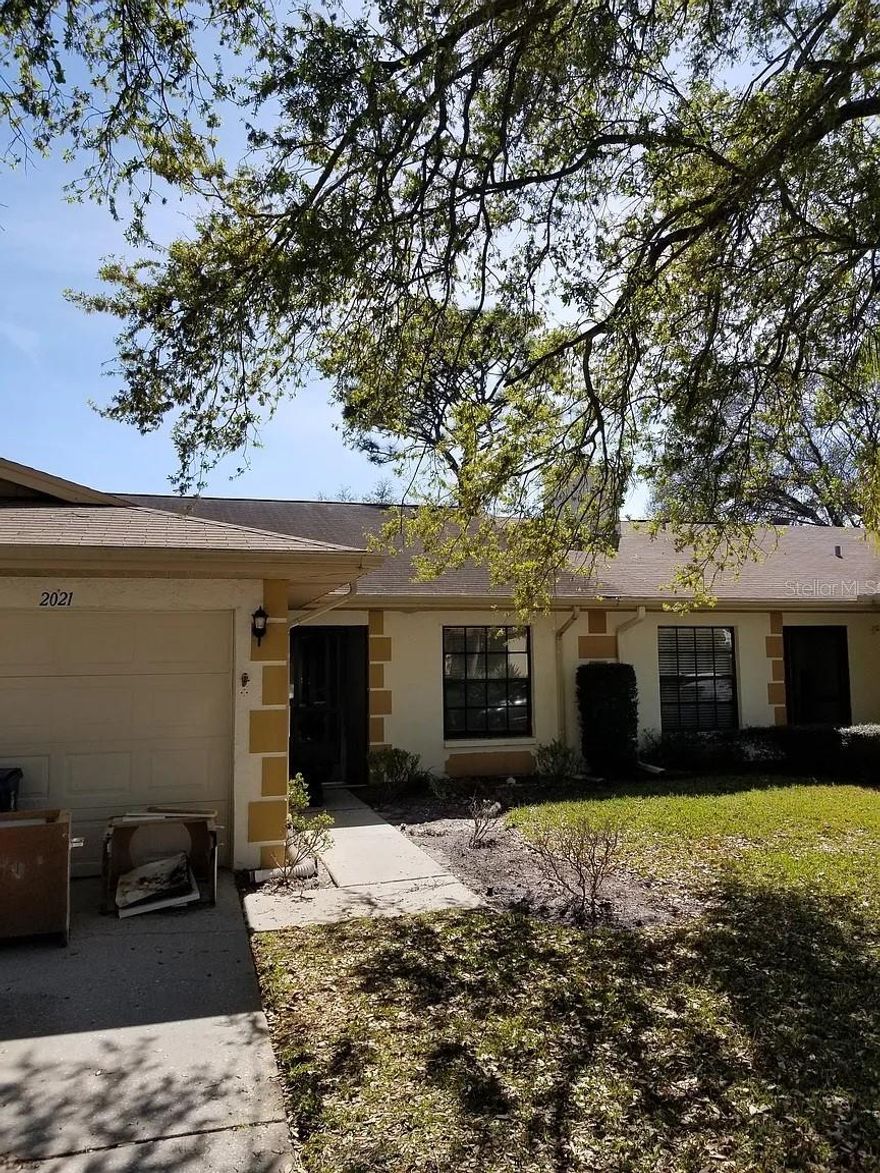 Meticulously maintained 2 bedroom, 2 bath villa with a 1-car garage in desirable Bayside Meadows. This light and bright home features soaring ceilings, newer appliances, and a beautifully remodeled bathroom. Enjoy a low-maintenance lifestyle in a prime location just minutes from beaches, shopping, and dining. Just a quick walk to the pool at the end of the cul-de-sac. No pets and no smoking permitted. Interior Pest Control is required at $50/ quarter. Schedule your showing today!