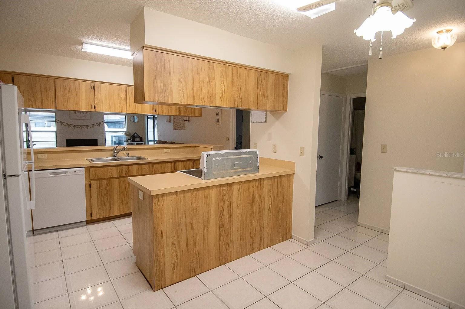 BAYSIDE MEADOWS SEC - Residential Lease