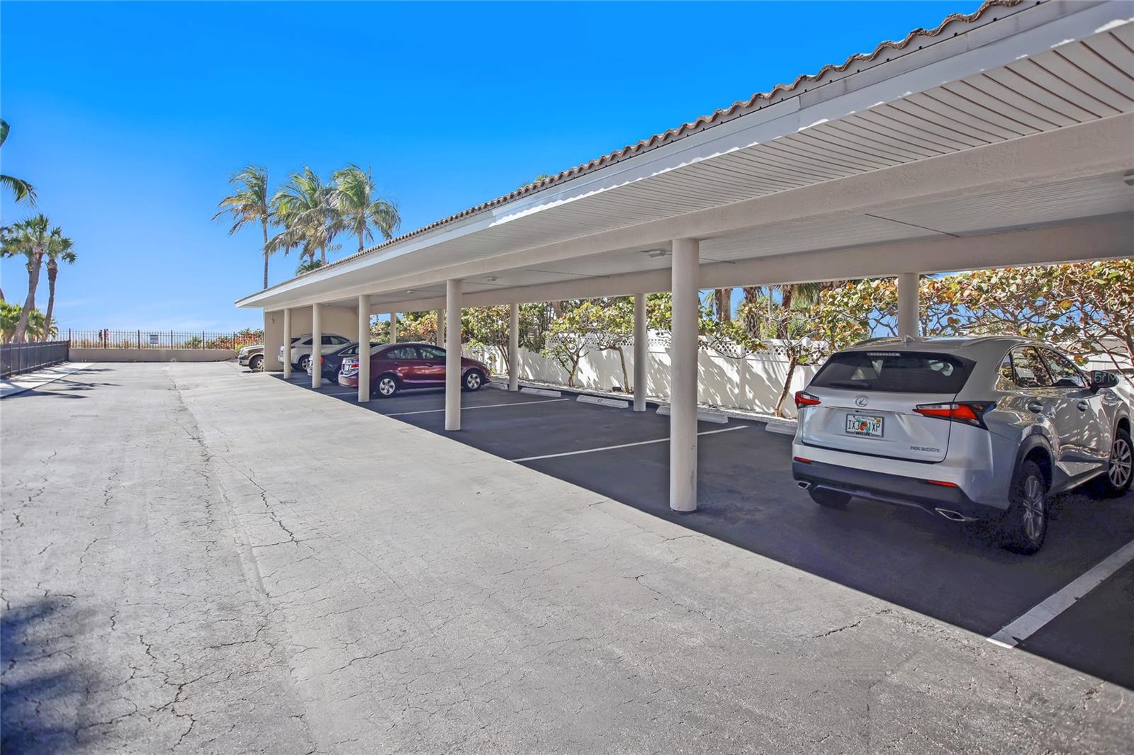 LIDO BEACH CLUB - Residential Lease