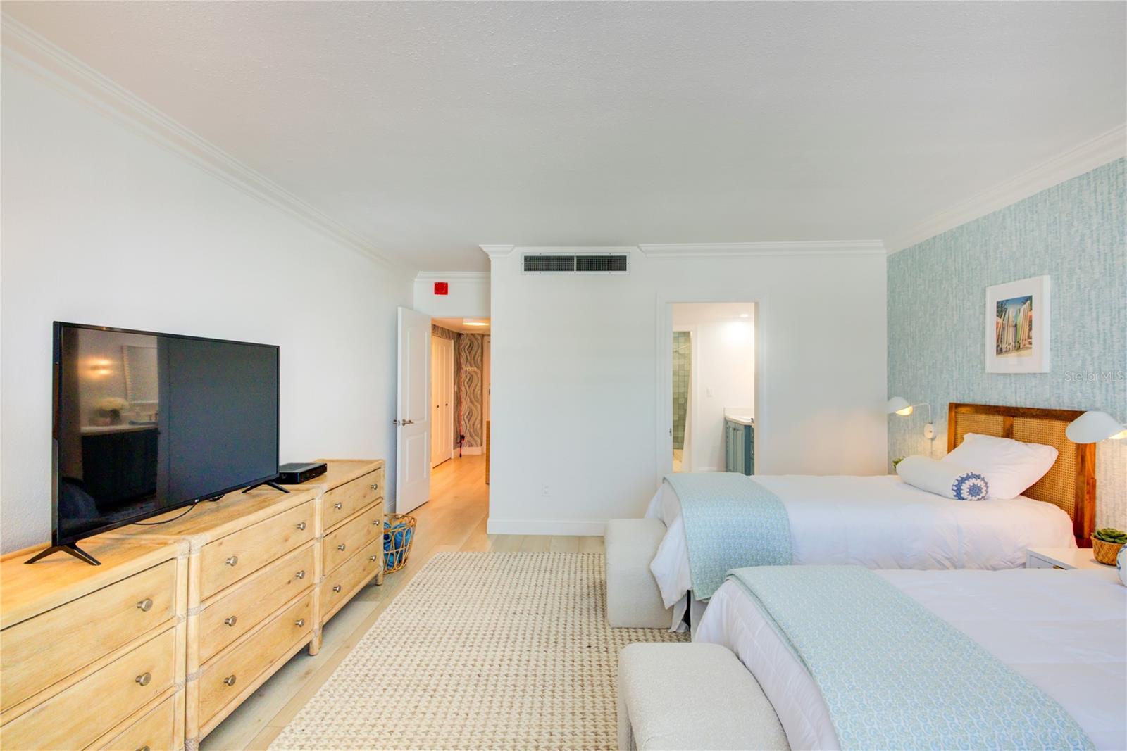 LIDO BEACH CLUB - Residential Lease