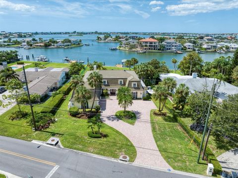 A home in LARGO