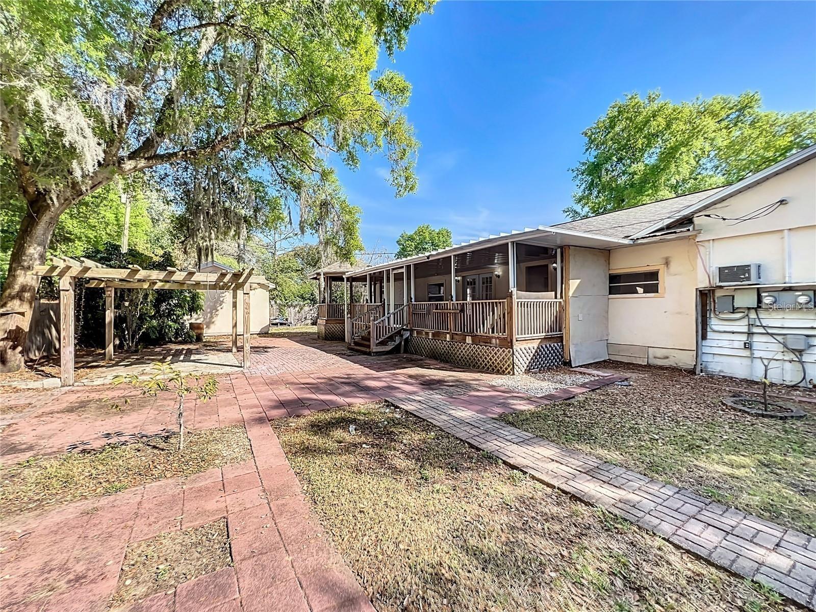 EUSTIS LYNNHURST - Residential