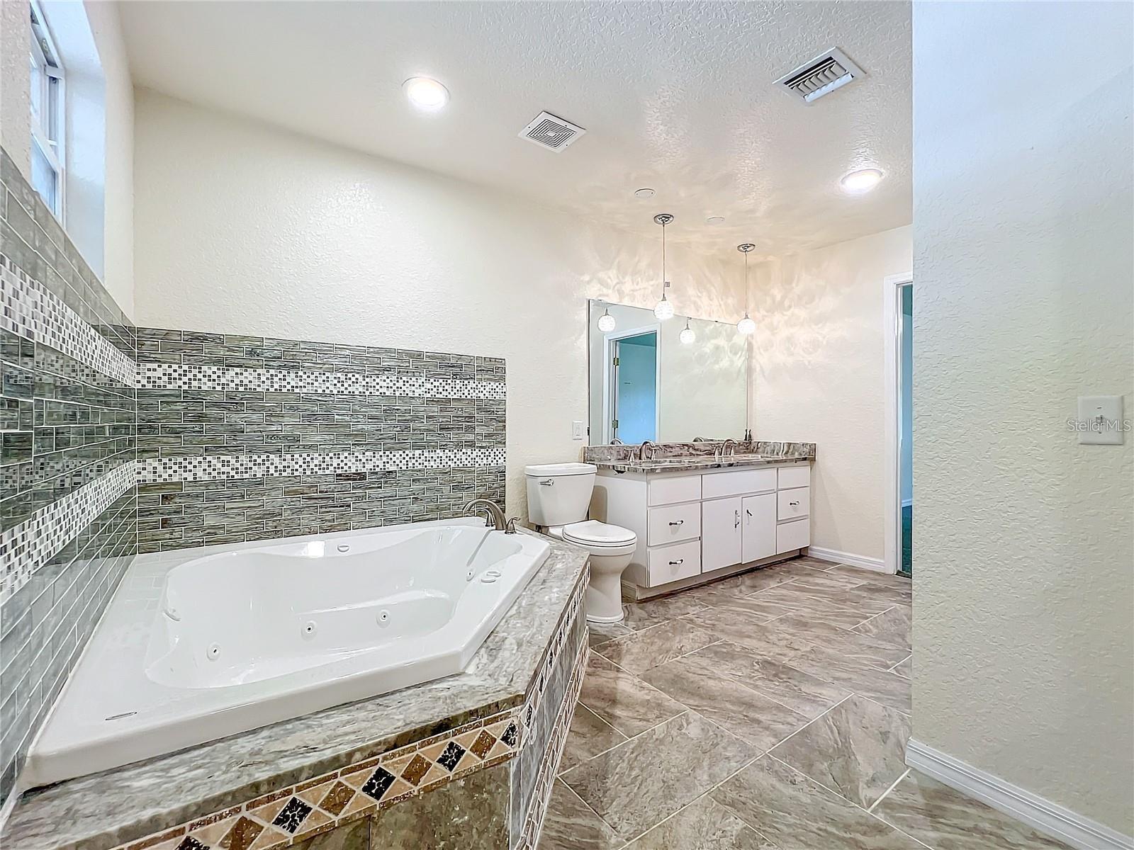EUSTIS LYNNHURST - Residential