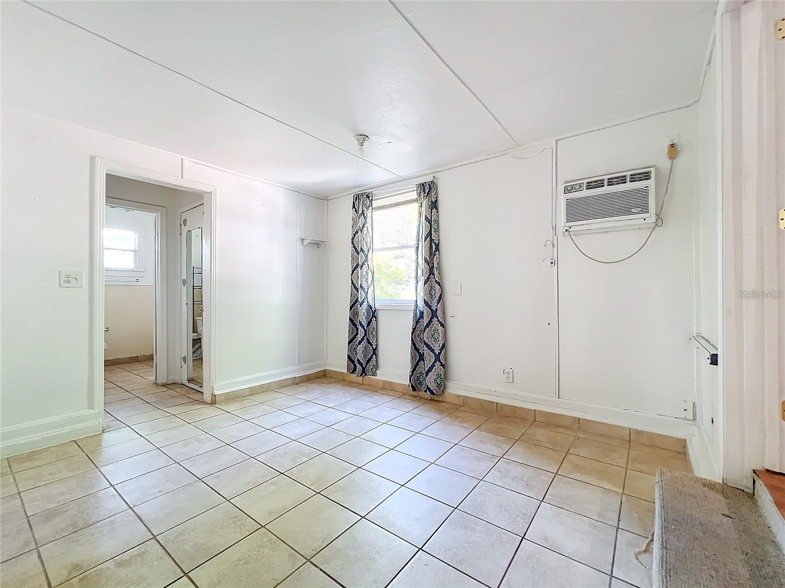 EUSTIS LYNNHURST - Residential